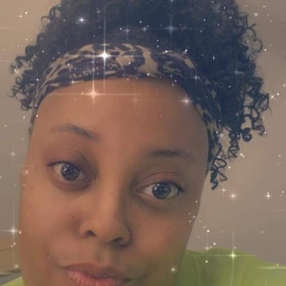 Meet your Posher, Leah - Picture 7 of 11